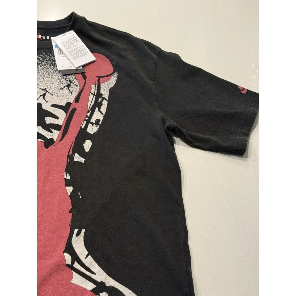 Jordan Reissue Graphic Oversized T-Shirt Men's M Black Gym Red HQ8982-010